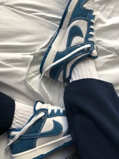 Nike Shoes Aesthetic, Nike Dunk Low Industrial Blue, Nike Dunk Low Outfit Woman, Nike Dunk Low Outfit, Blue Shoes Outfit, Nike Blazer Outfit, Dunks Outfit, Industrial Blue, Blue Jordans