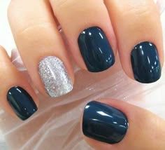 Salon Designs, Navy Nails, Unghie Sfumate, Blue Nail Art, Nails And Makeup, Up Nails, Accent Nails, Cute Nail Designs, Fancy Nails