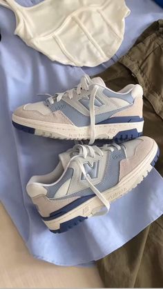 Cute Shoes Women, Nike Shoes Blue, Shoes Fall, Trendy Shoes Sneakers, All Nike Shoes, Cute Nike Shoes, Cute Sneakers, Fresh Shoes, Hype Shoes