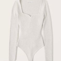 Long-Sleeve Sweetheart Sweater Bodysuit In Cream Color. Never Been Worn And Tag Attached! Stock Image Color Looks Different Than Actual. Very Creamy And Luxurious Material! Cozy Fitted Tops For Loungewear, Smart Casual Dress, Capsule Wardrobe Work, Rib Stitch, Spring Capsule Wardrobe, Traje Casual, Work Wardrobe, Sweater Knit, Long Sleeve Bodysuit