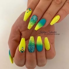 Neon Yellow Nails, Yellow Nail Art, Yellow Nails Design, Painted Nails, Nails Design With Rhinestones, Work Nails, Neon Nails, Hair Nails