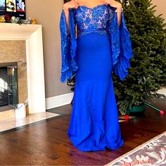 Beautiful, Beautiful Dress. Will Be The Envy Of The Party. Tarik Ediz Dresses, Tarik Ediz, Dresses Beautiful, Beautiful Beautiful, Beautiful Dress, Wearing Dress, Beautiful Dresses, Color Blue, Prom Dresses