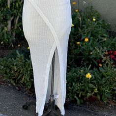 LSPACE BRAND NEW #withtags

White ribbed midi dress with side slits and plunging V-neckline #midi #slits Ribbed Midi Dress, L Space, Women's Dress, Midi Dress, Womens Dresses, Brand New, White