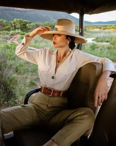 Explorer Outfit, Safari Outfit Women, Moda Safari, Jungle Outfit, Safari Outfit, Safari Outfits, Safari Chic, Looks Country, Adventure Outfit