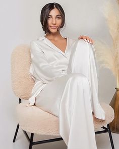 Type: Two-piece Silk Pajama Set.Material: 100% 19 Momme Mulberry Silk. Elevate your loungewear with this Women's Oversized Silk Pajamas Set, designed for both luxury and comfort. Made from 100% premium silk, the set features a loose-fitting top with a wrap-style design, secured with a matching silk belt for a flattering silhouette. The wide-leg pants add a relaxed yet elegant touch, making this set perfect for lounging at home or enjoying a restful night's sleep. Soft, breathable, and effortless Mens Silk Pajamas, Silk Pj Set, Silk Pajamas Set, Pajamas Silk, Silk Pyjamas, Men Loungewear, Silk Pajama, Silk Sleepwear, Silk Set