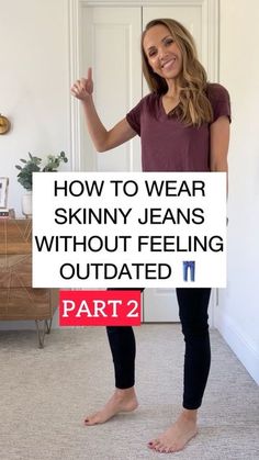 New Dressing Style For Women, How To Style Jegging Jeans, Black Jeans White Sneakers Outfit, Fall Jeans Outfit Casual 2023, Winter Outfit Black Jeans, Jeans With Boots 2023, Jeans In Style 2023, Jean Slim Outfit, How To Style Jeans For Work