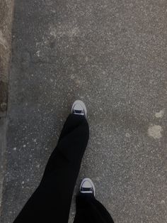 Shoes Aesthetic Snap, Blue Shoes Aesthetic, Shoes Snap, Shoe Goals, Aesthetic Snap, Converse Aesthetic, All Star Converse, Shoes Aesthetic, Star Converse