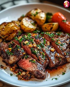 Garlic Butter Brazilian Steak Gourmet Steak Dinner, Nice Steak Dinner, Healthy Steak Dinner, Steak Meals, Steak And Veggies, Brazilian Steak, Steak Dinners, Skirt Steak, Steak Dinner