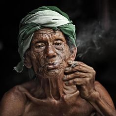 Old Man Portrait, Arte Yoga, Tupac Pictures, Eric Lafforgue