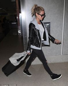 Leather Jacket Athleisure, Biker Jacket Outfit Airport, Leather Jacket Travel Outfit, Leather Jacket And Hoodie Outfit, Leather Jacket With Hoodie Outfit, Leather Jacket Hoodie Outfit, Hoodie With Leather Jacket, Kristin Cavallari Style, Leather Jacket Hoodie