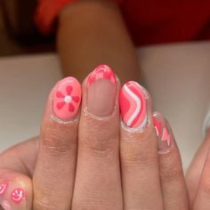 Cute Retro Nails, Preppy Nails Gel, Colorful Beach Nails, Blue Preppy Nails, Dope Nails Summer, Bright Fun Nails, Flower Summer Nails, Camping Nails, Funky Summer Nails