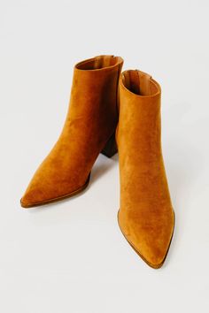 The Elvan Bootie - Camel – MOD Boutique Toes Designs, Chunky Block Heels, Toe Designs, Low Heels, Heeled Mules, Bootie, Mule Shoe, Block Heels, Final Sale