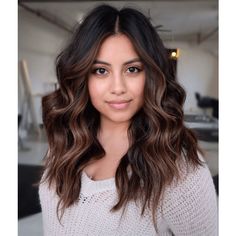 Expensive Brunette, How To Lighten Hair, Medium Length Hair, Bleached Hair, Hair Color Dark, Hair Inspo Color, Hair Color Trends