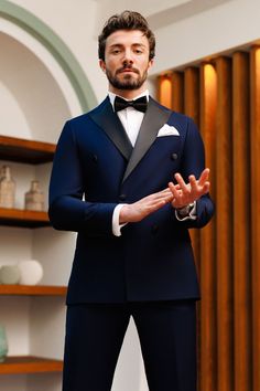 Blue Suits For Wedding, Dark Blue Tux, Tuxedo Designs, Tuxedo For Men Wedding, Winter Groom, Reception Suits, Formal Suits Men