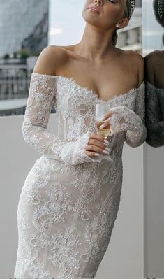 On your special day, look amazing in our off-the-shoulder wedding gown and feel like a princess! The dress's distinctive style will ensure that you look your finest, and the gorgeous lace and tulle accents will draw all eyes to you. Its timeless elegance and comfortable fit will ensure that your big day is not only memorable but truly unforgettable. With our elegant off-the-shoulder wedding gowns, you can make your wedding day one to remember. Off Shoulder Wedding Dresses, Long Sleeve Wedding, Wedding Dress Sleeves, Elegant Wedding Dress, Wedding Dress Inspiration