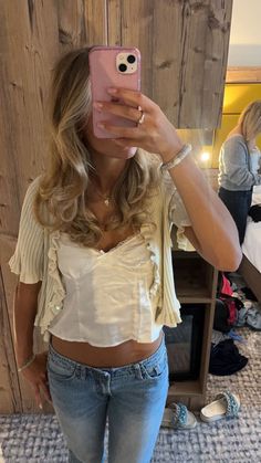 Scandinavian Outfit, Look Legging, Versatile Clothing, Summer Outfits 2024, Viral On Tiktok, Skandinavian Fashion, Stockholm Style, Business Casual Outfits For Work, Casual Preppy Outfits