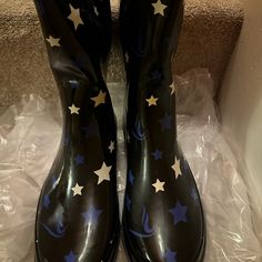 The Only Seller On Here With Them Hurry Before They Sell Out. Size 10 Zeta Phi Beta, Shoes Brand, Sell Out, Custom Shoes, Shoe Brands, Rain Boots, Blue White, Size 10, Color Blue