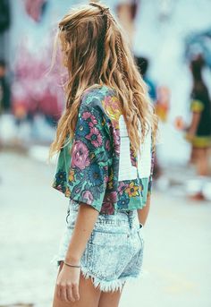 Free your wild :: Gypsy Soul :: Bohemian Beauty :: Hippie Spirit :: See more Untamed festival fashion + beach style Inspiration @untamedorganica Look Boho Chic, Summer Braids, Mode Tips, Braided Bangs, Blonde Braids, Baby Lips, Small Braids, Hair Tutorials Easy, Festival Hair