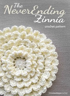 a crocheted flower with the words, the never ending linda