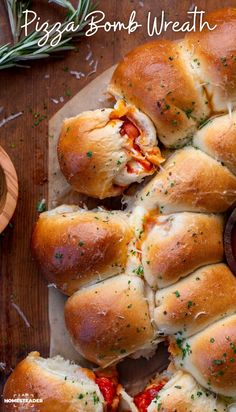 the bread has been cut into eight pieces and is ready to be eaten with sauce