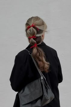 Updo For Long Hair With Bow Christmas Morning Outfit, Estilo Hippie, Work Hairstyles, Back To School Hairstyles, Hairstyle Inspo, Good Hair Day, Makati, Good Hair