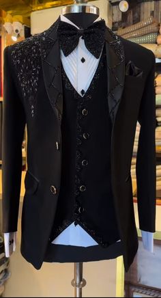 Black Blazer Designs For Men, Embroidery Coat Pant For Men, Coat Pant For Boys, Md Suits, Best Wedding Suits For Men, Marriage Suits, Designer Tuxedo, Best Wedding Suits, Prom Suits For Men