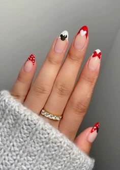 Yellow Disney Nails, Minnie Mouse Nails Red, Disney Almond Nails Designs, Disney Ombre Nails, Popular Nail Designs 2024, Cute Disney Nail Designs, Simple Mickey Mouse Nails, Disney Nails Christmas, Simple Disney Nails Short