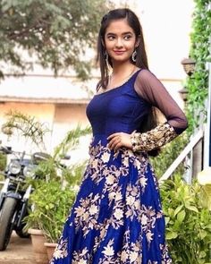 Faces Indian, Anuksha Sen, Cool Dpz, Nature Food, Anushka Sen, Teen Celebrities, Anupama Parameswaran, Samantha Photos, Couple Romance