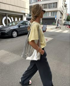 Stile Hijab, Mode Zara, Skandinavian Fashion, Mode Inspo, Mode Vintage, Mode Inspiration, Spring Summer Outfits, City Life