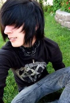 Emo Boy 2000s, 2000 Emo, Scene Emo Aesthetic, Emo Boy Hair, Emo Haircuts