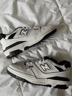 New Balance 550 White Black, Aesthetic New Balance 550, New Balance Aesthetic Shoes, Fits With New Balance 550, 550 New Balance Outfit Black Women, New Balance 550 Black And White, Newbalance 550s, New Balance 550 Black, Nee Balance Shoes