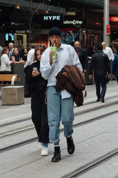 Streetwear Lookbook, Paris And London, Street Style Photography, Guys Fits, Street Style Blog, Photography Books, London Street Style