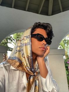 Men's Street Style, Classy Outfits Men, Scarf Outfit, Queer Fashion, Bandana Styles, Model Inspo, Looks Street Style