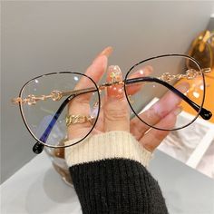 Brand Name: KAMMPTOrigin: CN(Origin)Gender: WOMENLenses Material: PolycarbonateLens Height: 48Model Number: 340Lens Width: 52Frame Material: AlloyCertification: NONE Metal Frame Glasses Women, Pretty Sunglasses