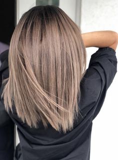 Brown Hair Color Shades, Straight Bob Haircut, Straight Bob Hairstyles, Brunette Balayage, Hair Color Shades, Straight Bob, Winter Hair Color, Haircut And Color