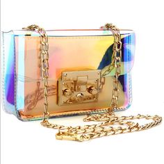 Rock This Fashionable Crossbody Bag For Any Occasion. Size: 200x150x80mm Sling Purse, Holographic Bag, Clear Purses, Jelly Bag, Medium Handbags, Golden Chain, Transparent Bag, Clear Bags, Shoulder Messenger Bag