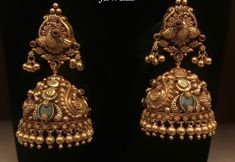 Nakshi Buttalu Earrings Gold, Gold Jhumka Earrings Bridal Antique, Antique Jhumkas Gold Temple Jewellery, Antique Jumka Design Gold, Antique Jimikki, Gold Jumkas Antiques, Butta Kammalu Gold Designs, Jumka Gold Designs