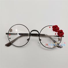 Lolita Harajuku Kawaii Glasses 4 Kawaii Glasses, Round Lens Sunglasses, Clear Glasses Frames, Cat Eye Colors, Fake Glasses, Metal Frame Glasses, Fashion Flowers, Harajuku Girls, Trendy Glasses