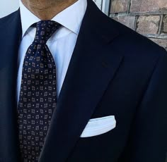 Blue navy #jacket #Violamilano #Elegance #Fashion #Menfashion #Menstyle #Luxury #Dapper #Class #Sartorial #Style #Lookcool #Trendy #Bespoke #Dandy #Classy #Awesome #Amazing #Tailoring #Stylishmen #Gentlemanstyle #Gent #Outfit #TimelessElegance #Charming #Apparel #Clothing #Elegant #Instafashion Dapper Gentleman Style, Sartorial Style, British Style Men, Elegance Fashion, Der Gentleman, Classy Suits, Mens Fashion Blazer