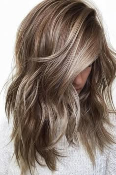 Brunette Ombre, Dark Blonde Hair Color, Ombré Hair, Layered Haircut, Haircut And Color, Hair Colours, Hair Color And Cut, Fall Hair Color