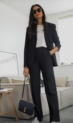 Attorney Outfits Woman Aesthetic, Mock Trial Outfit Lawyer, Architect Outfit Women Work, Lecturer Outfit Women, Banker Outfits Women Office Wear, Tech Interview Outfit Women, Formal Presentation Outfit College, Lawyer Ootd