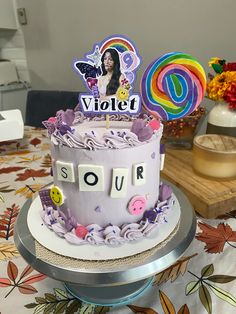 a birthday cake with the name violet on it