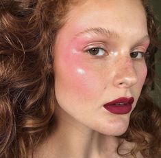 80s Makeup Looks, Soft Make-up, Funky Makeup, Modern Makeup, 80s Makeup, Mouse Cartoon, Glossy Makeup, Ethereal Makeup