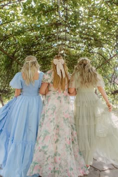 Formal Dresses Cottagecore, High Tea Birthday Party Outfit, Floral High Tea Dresses, Tiered Prom Dress With Sleeves, Bridal Shower Tea Party Dress, Bridgerton Theme Party Dress, Tea Party Formal Dress, English Garden Party Outfit, Spring Ball Aesthetic