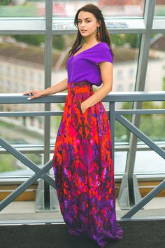 Red purple full skirts with flowers. Skirts has side pockets.➤ Features> Skirt length: 120 cm (47,25'')> Long skirt> Pockets> Pleats in front and back> Narrow waistband> Zipper on the side➤ SizingMy Size Guide in FAQ section below will help you define the perfect size match. The item can also be made according to your measurements – just message them to me. ➤ DeliveryYour item is made-to-order and will be ready within 2-7 days. Average delivery times:> North America: up to 1-2 weeks> New Zealand Bohemian Maxi Skirt With Floral Print For Party, Bohemian Floral Print Maxi Skirt For Party, Red Tiered Skirt Dress With Lined Skirt, Bohemian Floral Maxi Skirt For Party, Multicolor Voluminous Maxi Skirt For Spring, Floral Print Flowy Maxi Skirt For Party, Multicolor Flowy Maxi Skirt For Party, Red Flowy Lined Skirt Dress, Floral Print Maxi Skirt For Parties