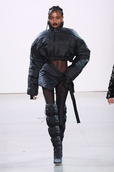 Futuristic Winter Fashion, Laquan Smith Runway, Futuristic Fashion Aesthetic, Aesthetics Fashion, Runway Fashion Couture, Laquan Smith, Future Clothes, Pilates Studio, Futuristic Fashion