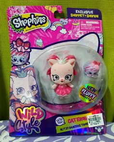 the littlest pet shop cat toy is in its package