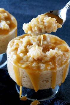 two desserts with caramel sauce being drizzled over them and topped with oatmeal