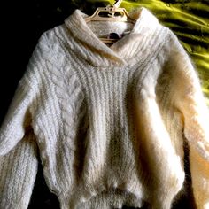 Forenza Italian Sweater. Cream Sweater. Size M. Made In Italy. Mohair And Wool Sweater. Sweater Cream, Cream Sweater, Wool Sweater, Wool Sweaters, Colorful Sweaters, Scoop Neck, In Italy, Sweaters For Women, Italy