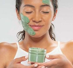 This revitalizing mask is packed with fresh avocado butter, extract and oil from California-grown non-GMO creamy avocados to deliver key fatty acids to support the outermost layer of skin that helps protect us from environmental stresses. Avocado Mask, Fresh Skincare, Farmhouse Fresh, Turmeric Face Mask, Essence Magazine, Butter Extract, Avocado Butter, Fresh Avocado, Detoxify Your Body